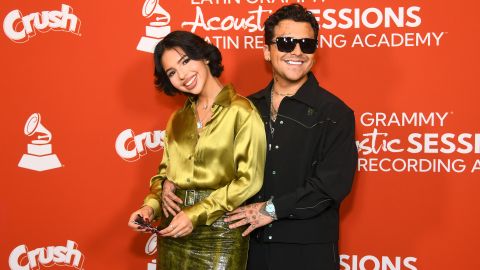 VIDEO: Christian Nodal y Ángela Aguilar son captados muy felices bailando