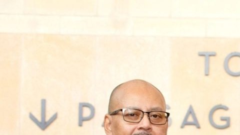 Desde 2018, Carlos ha sido gerente sénior de seguridad de tránsito de Metro