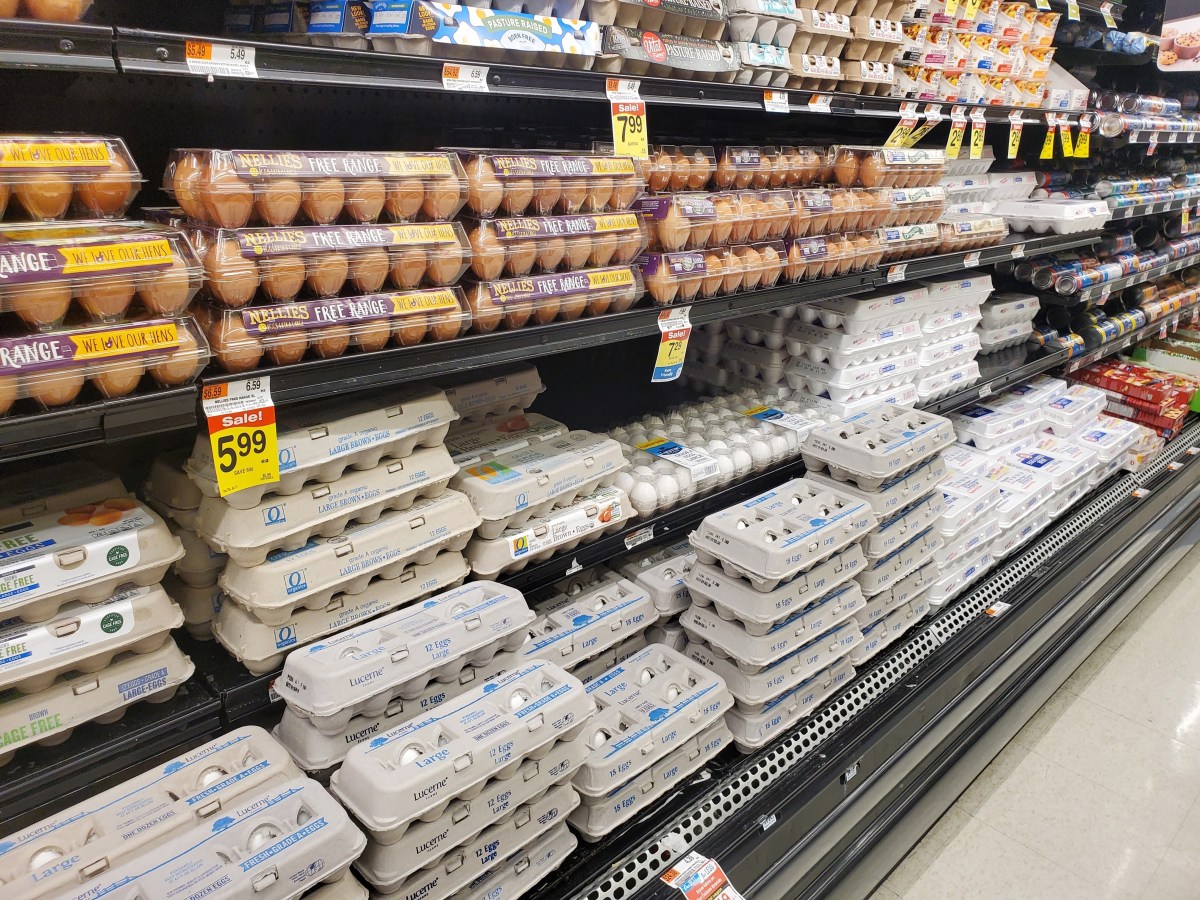 Costco saca del mercado 10,000 cajas de huevos: posible contaminación de salmonella