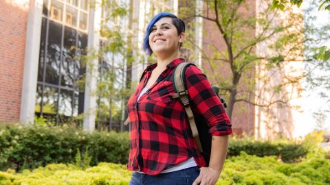 Más de 100,000 estudiantes comunitarios se transfieren a universidades cada año.