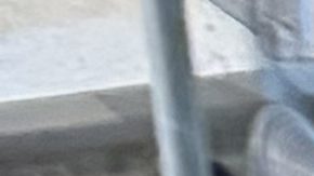 El enólogo Rob Folin de Ryan Rose explica el proceso del vino.