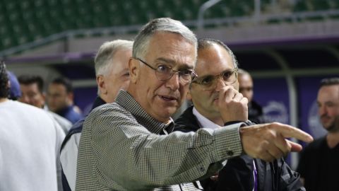 Mazatlán, Sinaloa, 24 de febrero de 2023. Ricardo Salinas Pliego, durante el partido de la jornada 9 del torneo Clausura 2023 de la Liga BBVA MX, entre el Mazatlán FC y los Pumas de la UNAM, celebrado en el estadio El Kraken. Foto: Imago7/ Eduardo Reséndiz