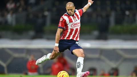 Ciudad de México a 2 de Marzo de 2024. Javier Hernández "Chicharito" durante el partido correspondiente a la jornada 10 del torneo Clausura 2024 de la Liga BBVA MX, entre la Máquina Celeste del Cruz Azul y las Chivas Rayadas de Guadalajara, realizado en el Estadio Azteca. Foto: Imago7/ Etzel Espinosa