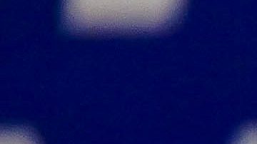 Osmar Olvera muestra las dos medallas que ganó en París 2024.