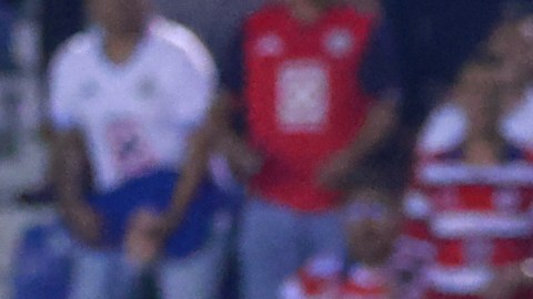 Ciudad de México, 9 de noviembre de 2024. Angel Sepulveda y Nahuel Guzman, durante el partido correspondiente a la jornada 17 del torneo Apertura 2024 de la Liga BBVA MX, entre la Máquina Celeste del Cruz Azul y los Tigres de la UANL, celebrado en el estadio Ciudad de los Deportes. Foto: Imago7/ Manlio Contreras
