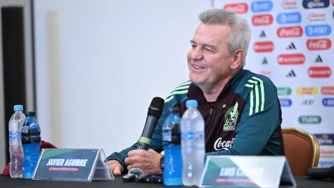 San Pedro Sula, Honduras, 14 de noviembre de 2024. Javier Aguirre, director técnico y Luis Chávez, durante una conferencia de prensa previo al partido de ida de los Cuartos de Final de la Liga de Naciones de la CONCACAF entre la Selección Nacional de México y la Selección de Honduras. Foto: Imago7/ Etzel Espinosa