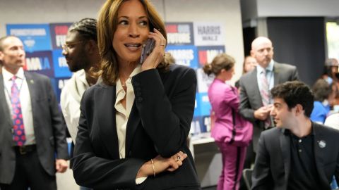 Harris no ha aparecido en público desde que Trump logró matemáticamente la victoria en la noche del martes.