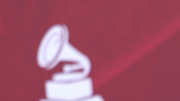 Majo Aguilar en la alfombra de la 25 edición de los Latin Grammys