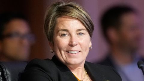 La gobernadora demócrata de Massachusetts Maura Healey.