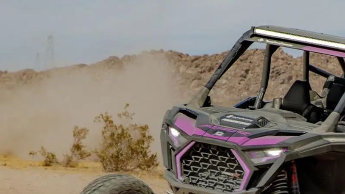 Polaris RZR Pro R Race Replica LE en acción