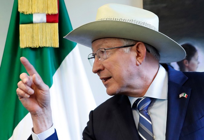 Cancillería de México envía nota diplomática a Embajada de EEUU por expresiones de Salazar sobre AMLO