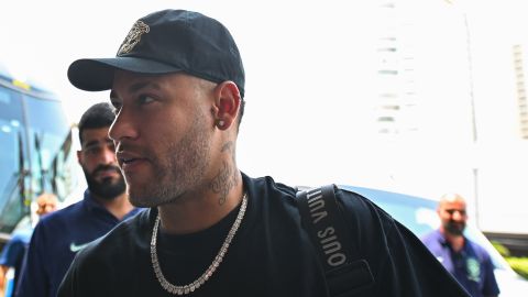 Neymar regresó recientemente de una larga lesión para terminar lastimándose de nuevo una pierna.