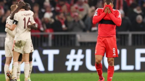 Munich (Germany), 06/11/2024.- Arthur Cabral of Benfica reacts after the UEFA Champions League match between FC Bayern Munich and S.L. Benfica, in Munich, Germany, 06 November 2024. (Liga de Campeones, Alemania) EFE/EPA/ANNA SZILAGYI