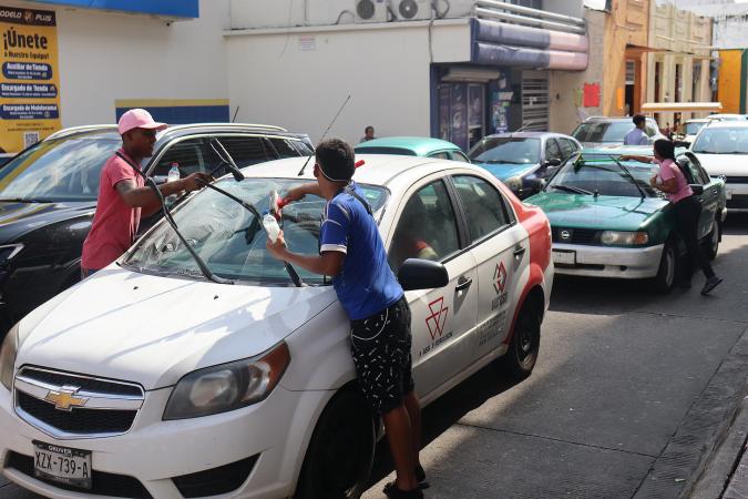 Gobierno de Claudia Sheinbaum promete que habrá oportunidades de empleo y un desarrollo industrial pese a las restricciones migratorias.