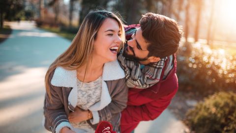 Estos signos se enamoran más rápido que su pareja.