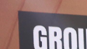 Miami (United States), 05/12/2024.- Italian televsion presenter Diletta Leotta (L) host Samantha Johnson (2L) former Italian soccer star Alessandro del Piero (C) with Singer Gloria Estefan (2R) Peruvian soccer great Teofilo Cubillas (R) following the FIFA Club World Cup 2025 Draw ceremony in Miami, USA, 05 December 2024. FIFA's new club competition will be played for the first time from 15 June to 13?July 2025 in 12 stadiums across the USA. (Mundial de Fútbol) EFE/EPA/CRISTOBAL HERRERA-ULASHKEVICH