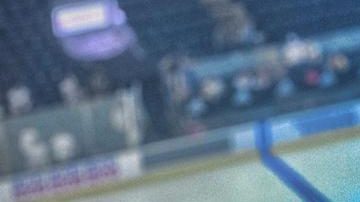 Francisco X. Rivera, la voz en español de Los Angeles Kings, el equipo de la NHL que ha hecho una apuesta decidida por el mercado hispano.
