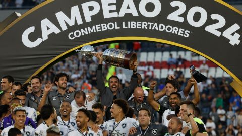 Los jugadores del Botafogo celebrando la conquista de la Copa Libertadores el sábado por la noche en Buenos Aires.