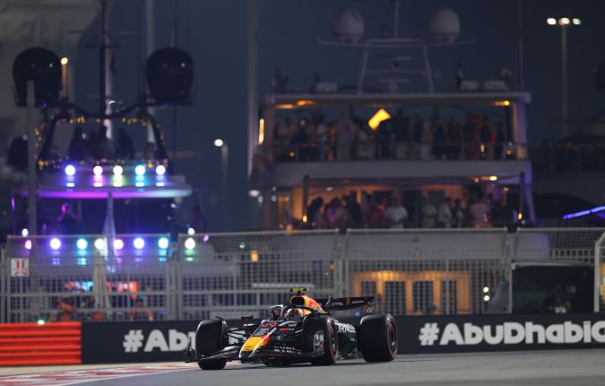 Sergio "Checo" Pérez había dejado buenas sensaciones con su décimo puesto en la clasificación del sábado pero no pudo completar la carrera del domingo.