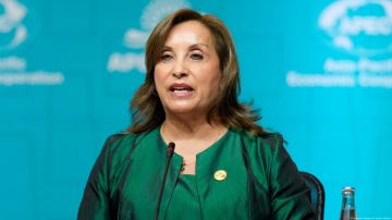 Dina Boluarte en riesgo de destitución por cirugía de nariz