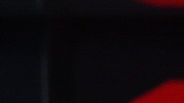 El mexicano Sergio "Checo" Pérez en el garaje de Red Bull después de una de las sesiones de prácticas de este viernes en Abi Dhabi.