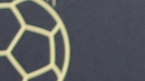 Vinícius Júnior vestido de gala.