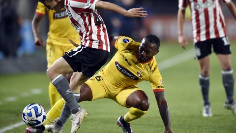 Perlaza en un partido por la Copa Sudamericana.