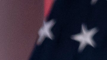 Trump podría terminar algunas protecciones temporales para migrantes.