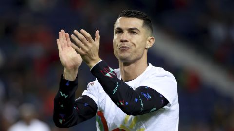 Cristiano Ronaldo, a sus 39 años, sigue demostrando que está cada vez más vigente tanto a nivel de clubes como con la Selección de Portugal.