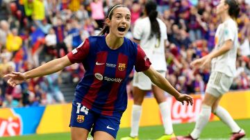 FILE - Barcelona's Aitana Bonmati celebrates after scoring the opening goal during the women's Champions League final soccer match between FC Barcelona and Olympique Lyonnais at the San Mames stadium in Bilbao, Spain, Saturday, May 25, 2024. (AP Photo/Alvaro Barrientos, File)