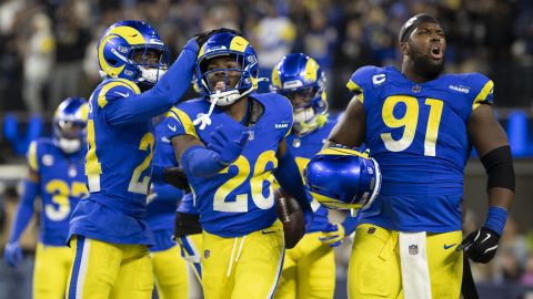 Los Rams ganaron su quinto partido consecutivo y aseguraron el campeonato de su división.