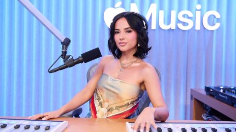 Becky G lanzará The Becky G Show, donde compartirá su experiencia en la gira, las emociones con sus fans y los desafíos, destacando su cultura y la diversidad de su carrera.