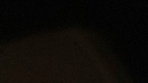 El accidente ocurrió tras la caída de un oficial de motocicleta en una exhibición.