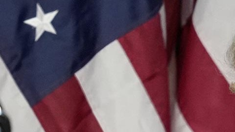 Trump logra que republicanos hagan ajustes en el plan presupuestal.