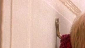 La comedia navideña protagonizada Macaulay Culkin se estrenó en 1990.