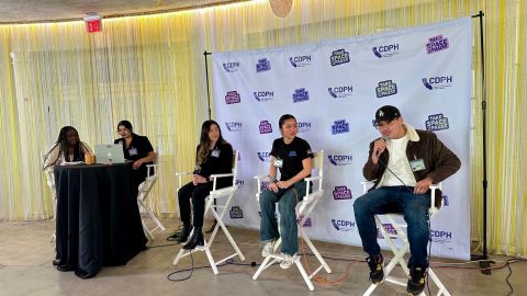 Jóvenes participan en el diseño de la campaña Date una pausa
