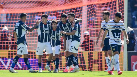 Rayados celebra uno de sus goles en el Olímpico Universitario.