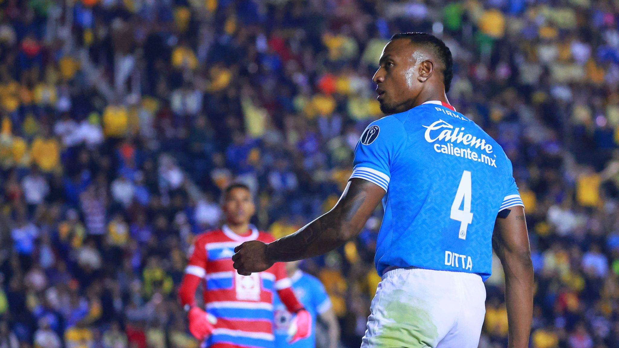 En Cruz Azul aseguran que Willer Ditta estará listo para este domingo