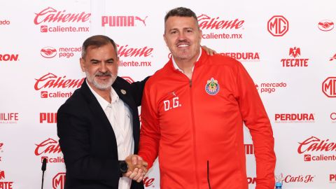 Zapopan, Jalisco, 6 de diciembre de 2024. Oscar García, durante su presentación como nuevo director técnico de las Chivas Rayadas del Guadalajara para el torneo Clausura 2025 de la Liga BBVA MX, celebrada en el estadio Akron. Foto: Imago7/ Juan Carlos Núñez Cubeyro