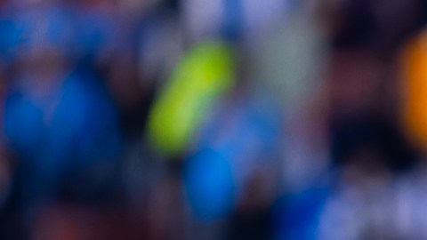 Ciudad de México, 8 de diciembre de 2024. Adonaí Escobedo, árbitro central, durante el partido de vuelta de las Semifinales del torneo Apertura 2024 de la Liga BBVA MX, entre la Máquina Celeste del Cruz Azul y las Águilas del América, celebrado en el estadio Ciudad de los Deportes. Foto: Imago7 / Diego Padilla