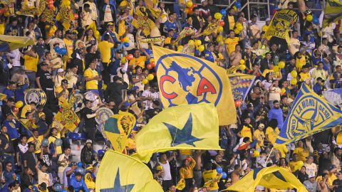 La afición de las Águilas del América se hizo sentir en el estadio BBVA de los Rayados de Monterrey.