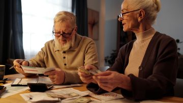 Impuestos a la propiedad para personas adultas