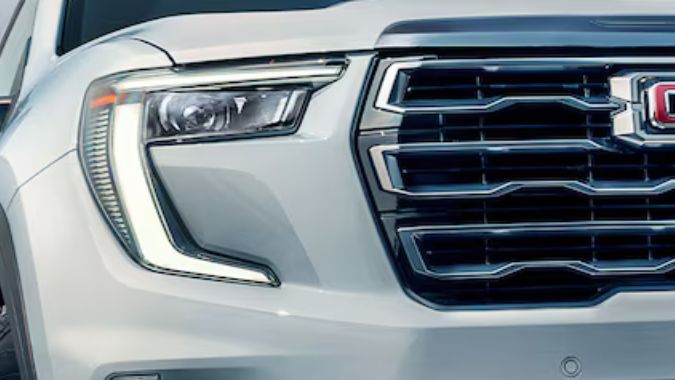 La GMC Acadia Denali 2024 de cerca