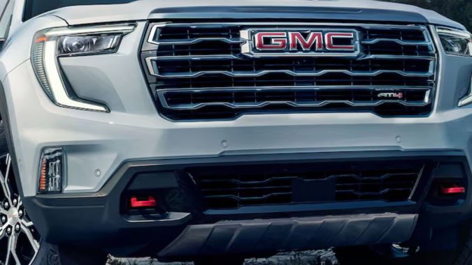 La GMC Acadia Denali 2024 de cerca
