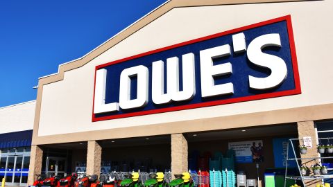 Los mejores artículos navideños de Lowe's que puedes reutilizar