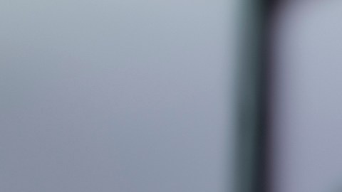 Las autoridades indicaron que un testigo de 34 años de edad que intentó intervenir también fue agredido