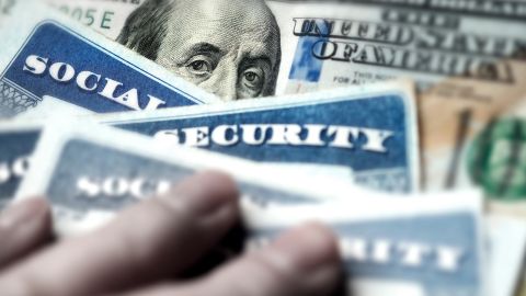 Para el 2025, beneficiarios del Seguro Social podrá recibir otras ayudas.