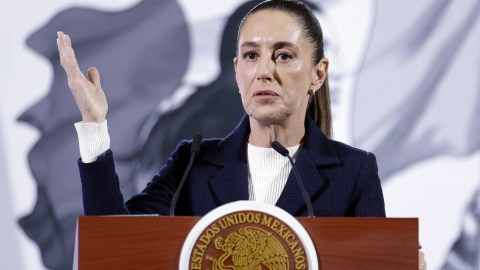 Sheinbaum afirma que México ofrece opciones a los migrantes para que permanezcan en el sur