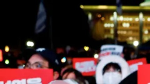 Decenas de miles de personas salieron a las calles en Corea del Sur.