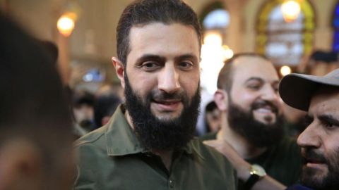 Quién es Abu Mohammed al Jawlani, el líder rebelde cuyo grupo (HTS) puso fin al régimen de Bashar al Assad en Siria